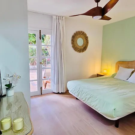 Beautiful 4 Bedroom With Private Jacuzzi Apartamento