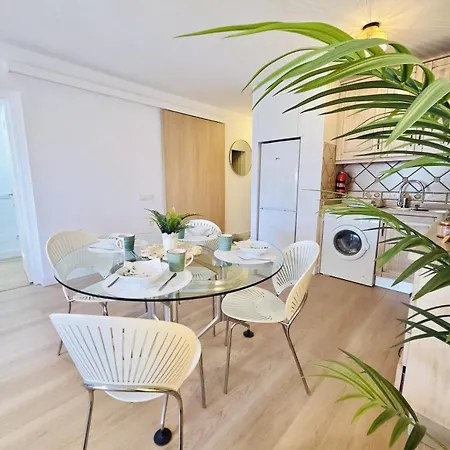 Beautiful 4 Bedroom With Private Jacuzzi Appartement *