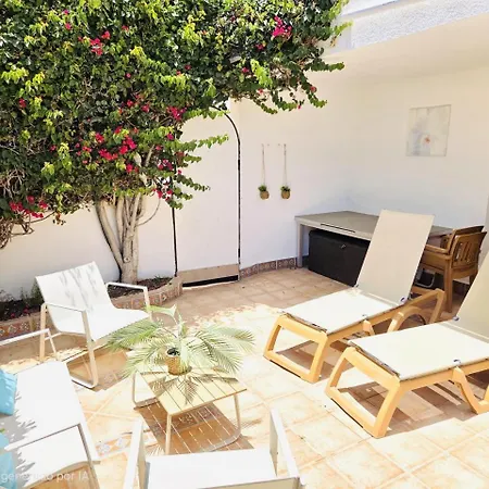 Apartment Beautiful 4 Bedroom With Private Jacuzzi