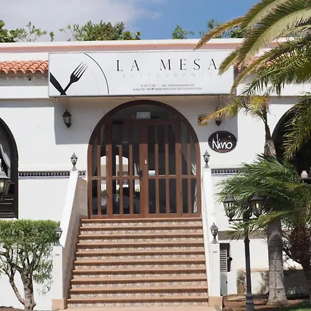 Beautiful 4 Bedroom With Private Jacuzzi Apartamento San Miguel de Abona
